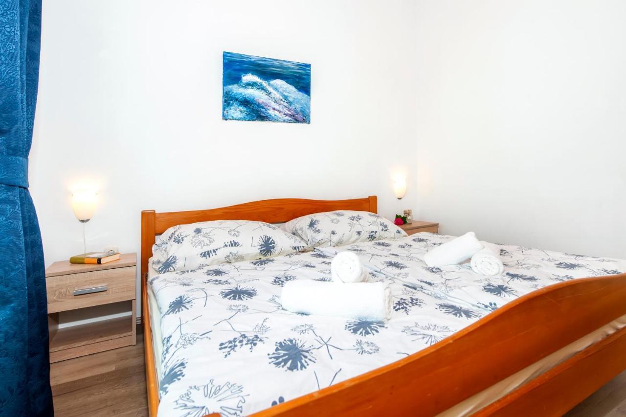 Apartman Near Beach Pelagic Sea View Rovinj Eksteriør bilde